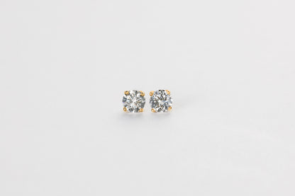 REVIA Diamond Solitaire Piercing 0.5ct
